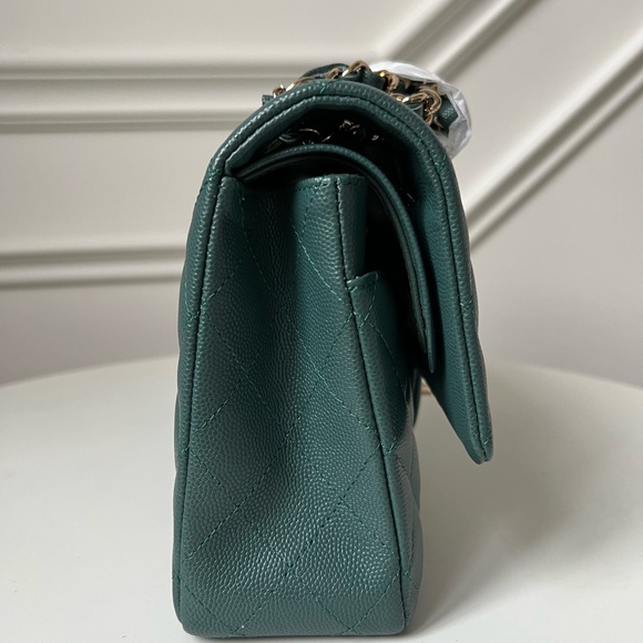 —SOLD—CHANEL M CLASSIC DOUBLE FLAP LGHW - Picture 3 of 14